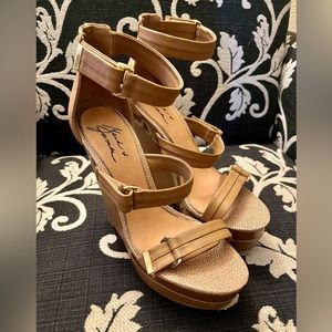 Badgley Mischka Platform Wedges